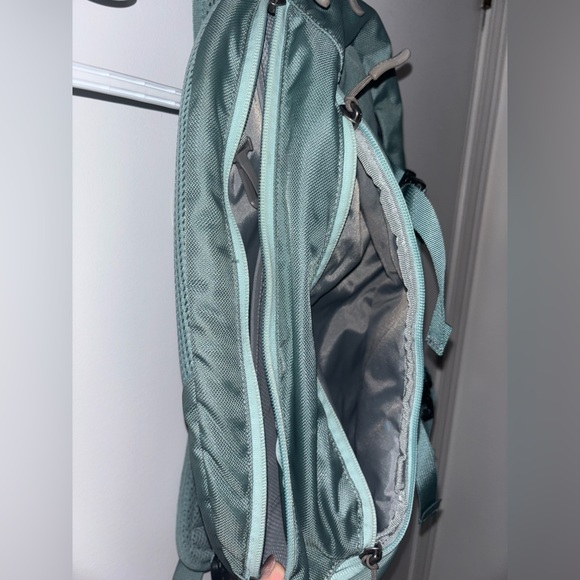 Mountain Equipment Coop hiking pack - Picture 2 of 4